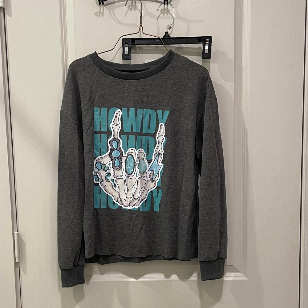 Gray Graphic Women's Crew Neck Sweater